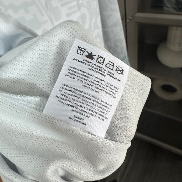 Malbon Golf Capo 1/4 Zip Silver Pattern Pullover S NEW Half-Zip Long Sleeve Top - Picture 7 of 7